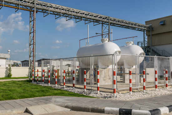 Images of bulk gas tanks